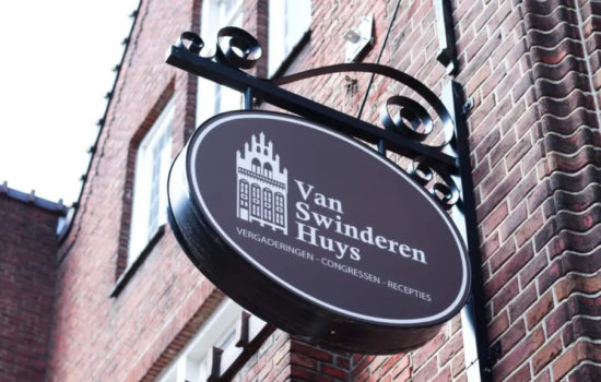 Waar vindt de Laravel Meetup plaats?
